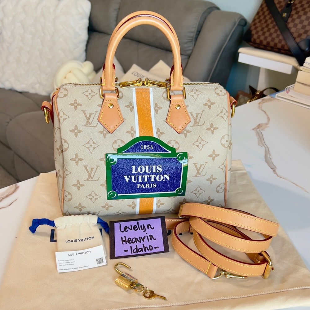 SOLD-Authentic Louis Vuitton Speedy Bandouliere 25 Monopaname